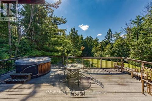 8281 Chippewa Road E, Hamilton, ON - Outdoor With Deck Patio Veranda