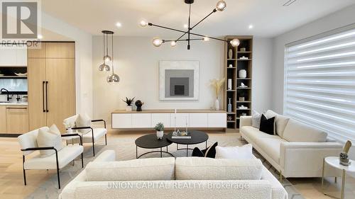 1B Marowyne Drive, Toronto (Don Valley Village), ON - Indoor Photo Showing Living Room