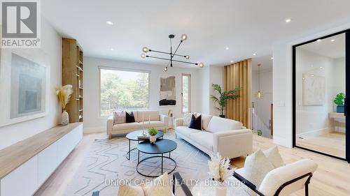 1B Marowyne Drive, Toronto (Don Valley Village), ON - Indoor Photo Showing Living Room