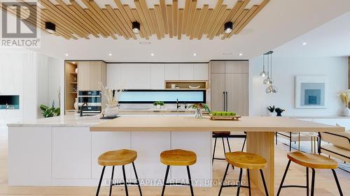 1B Marowyne Drive, Toronto (Don Valley Village), ON - Indoor Photo Showing Kitchen