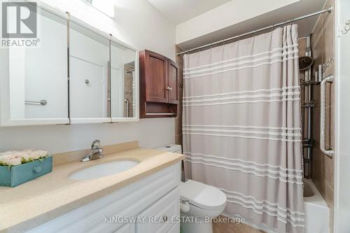 43 Chalfield Lane, Mississauga (Rathwood), ON - Indoor Photo Showing Bathroom