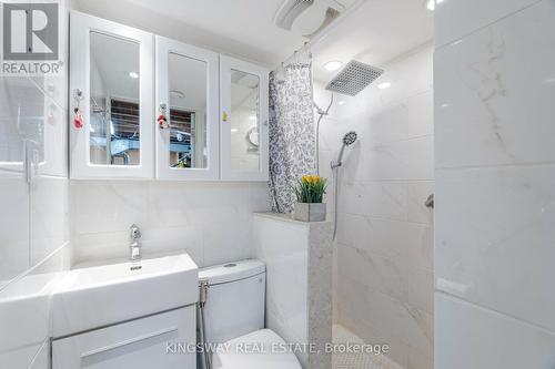 43 Chalfield Lane, Mississauga (Rathwood), ON - Indoor Photo Showing Bathroom