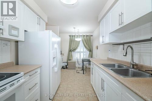 43 Chalfield Lane, Mississauga (Rathwood), ON - Indoor Photo Showing Kitchen With Double Sink