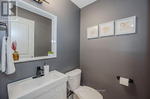 27 Arlington Crescent, Guelph (Pine Ridge), ON - Indoor Photo Showing Bathroom