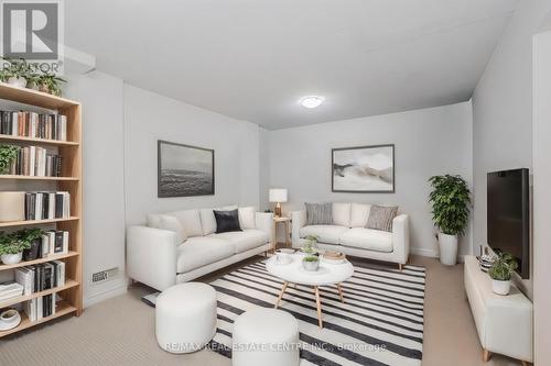 27 Arlington Crescent, Guelph, ON - Indoor Photo Showing Living Room