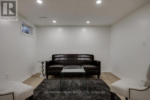 5 Merritt Road, Toronto (O'Connor-Parkview), ON - Indoor Photo Showing Other Room