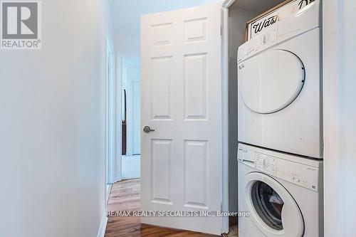 1703 - 335 Rathburn Road W, Mississauga (City Centre), ON - Indoor Photo Showing Laundry Room