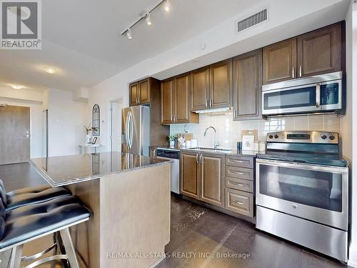 Lph05 - 1215 Bayly Street, Pickering, ON - Indoor Photo Showing Kitchen With Stainless Steel Kitchen