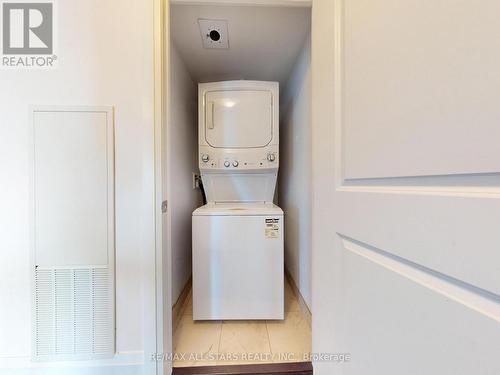 Lph05 - 1215 Bayly Street, Pickering, ON - Indoor Photo Showing Laundry Room