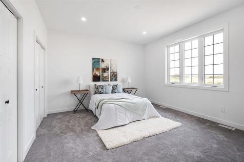 16 Wilson Avenue, West St Paul, MB - Indoor Photo Showing Bedroom