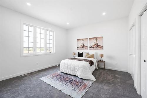 16 Wilson Avenue, West St Paul, MB - Indoor Photo Showing Bedroom