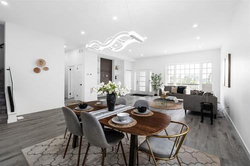 16 Wilson Avenue, West St Paul, MB - Indoor Photo Showing Dining Room