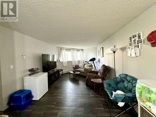 105 280 N Broadway Avenue, Williams Lake, BC - Indoor Photo Showing Living Room