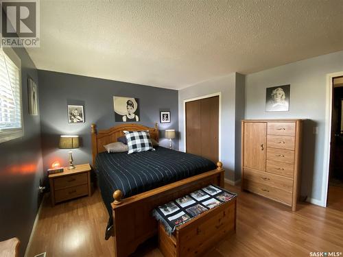 139 Stewart Crescent, Kindersley, SK - Indoor Photo Showing Bedroom