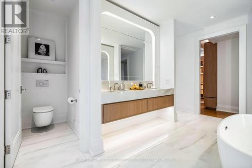 80 Lynwood Avenue, Toronto (Casa Loma), ON - Indoor Photo Showing Bathroom