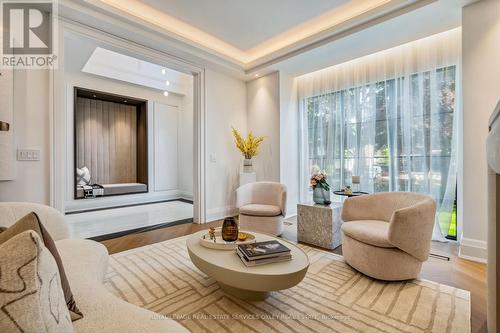 80 Lynwood Avenue, Toronto (Casa Loma), ON - Indoor Photo Showing Living Room