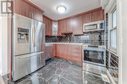 1565 Jaywin Circle, Pickering, ON - Indoor Photo Showing Kitchen