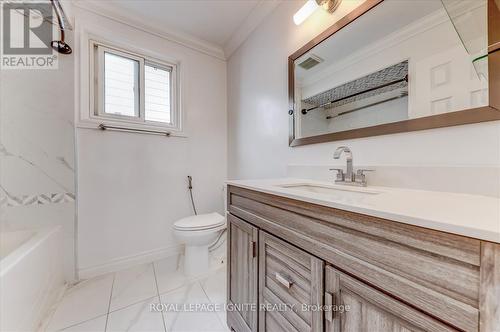 1565 Jaywin Circle, Pickering, ON - Indoor Photo Showing Bathroom