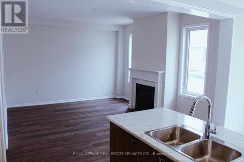 76 Cooke Avenue, Brantford, ON - Indoor Photo Showing Kitchen With Double Sink