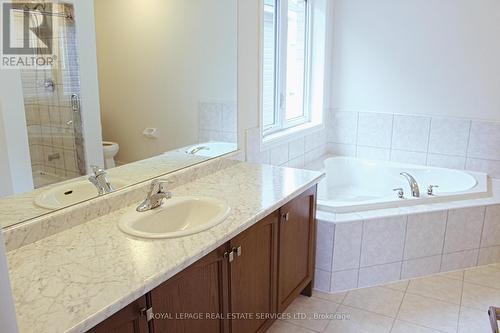 76 Cooke Avenue, Brantford, ON - Indoor Photo Showing Bathroom