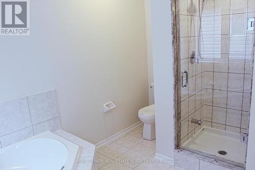 76 Cooke Avenue, Brantford, ON - Indoor Photo Showing Bathroom