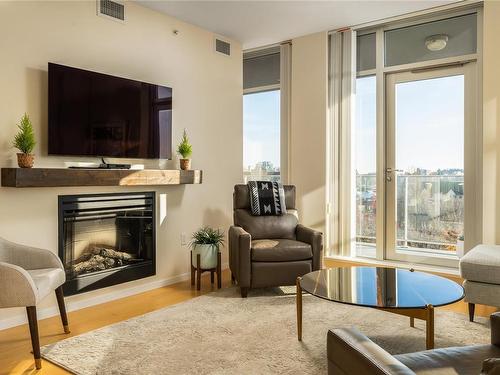 310-100 Saghalie Rd, Victoria, BC - Indoor Photo Showing Living Room With Fireplace