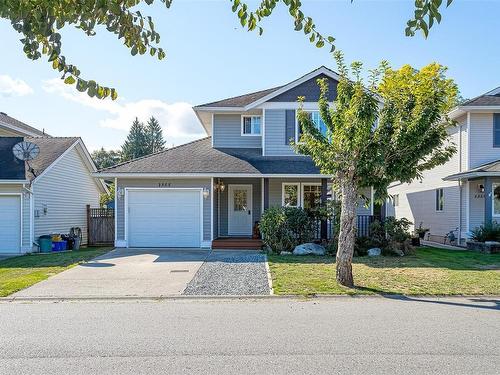 1355 Cedarwood Rd, Ladysmith, BC 