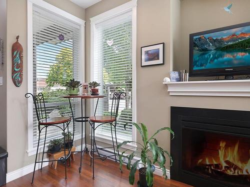 535 Harmston Ave, Courtenay, BC - Indoor With Fireplace