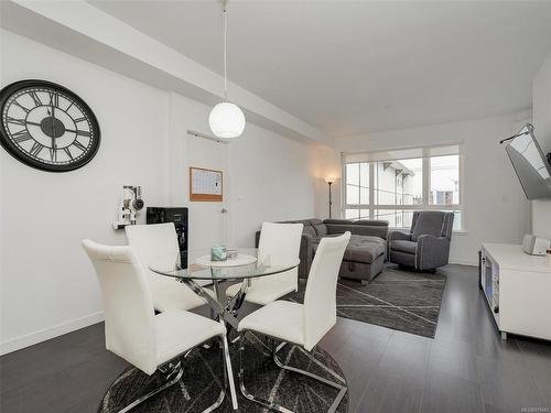 321-2871 Jacklin Rd, Langford, BC - Indoor Photo Showing Dining Room