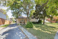 1257 GLENORA DRIVE  London, ON N5X 1T4