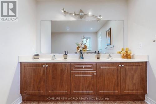 5117 Dubonet Drive, Mississauga (Churchill Meadows), ON - Indoor Photo Showing Bathroom