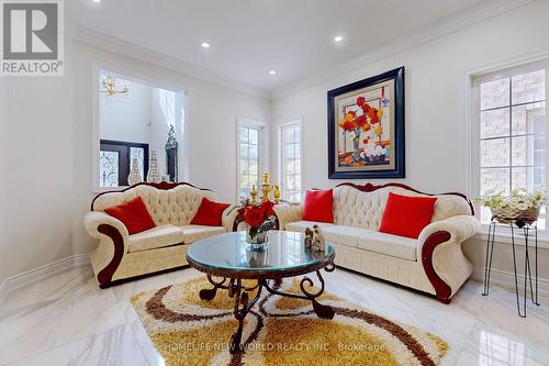 5117 Dubonet Drive, Mississauga (Churchill Meadows), ON - Indoor Photo Showing Living Room