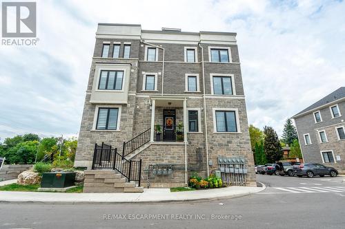 61 - 383 Dundas Street E, Hamilton (Waterdown), ON - Outdoor With Facade