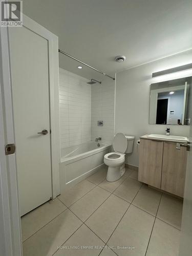 1212 - 501 Yonge Street, Toronto (Bay Street Corridor), ON - Indoor Photo Showing Bathroom