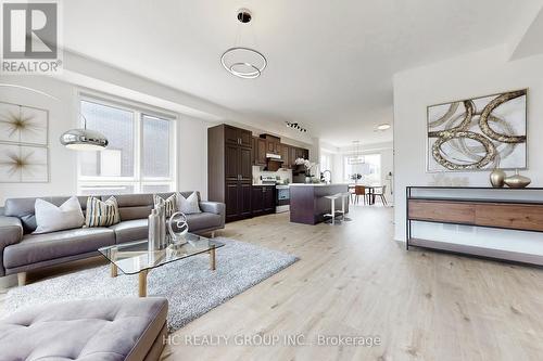 10 Emily Charron Lane, Richmond Hill, ON - Indoor Photo Showing Living Room