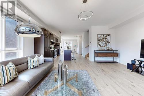 10 Emily Charron Lane, Richmond Hill, ON - Indoor Photo Showing Living Room