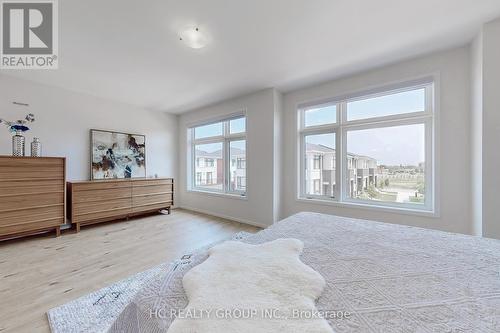 10 Emily Charron Lane, Richmond Hill, ON - Indoor Photo Showing Bedroom