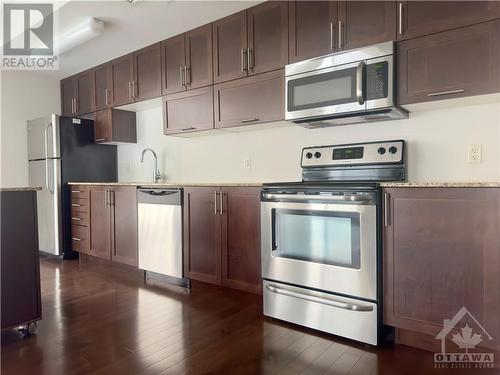 179 Metcalfe Street Unit#704, Ottawa, ON - Indoor Photo Showing Kitchen