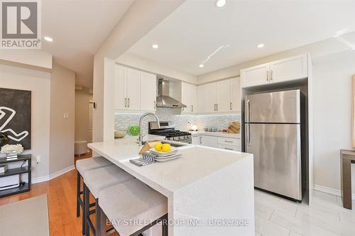 71 Silverdart Crescent, Richmond Hill (Oak Ridges), ON - Indoor Photo Showing Kitchen