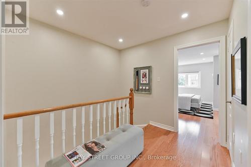 71 Silverdart Crescent, Richmond Hill, ON - Indoor Photo Showing Other Room