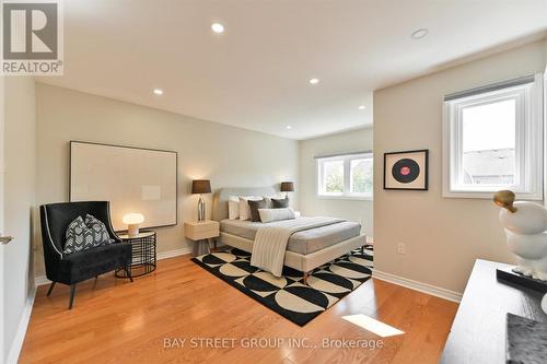 71 Silverdart Crescent, Richmond Hill (Oak Ridges), ON - Indoor Photo Showing Bedroom