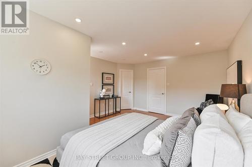 71 Silverdart Crescent, Richmond Hill (Oak Ridges), ON - Indoor Photo Showing Bedroom