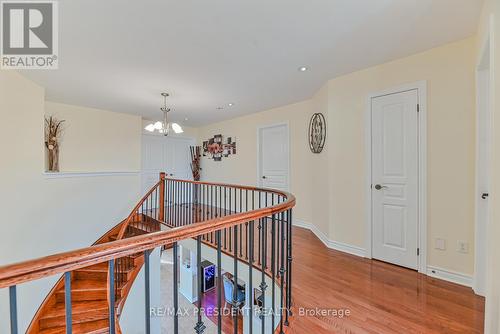 170 The Queensway, Barrie (Innis-Shore), ON - Indoor Photo Showing Other Room