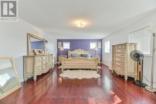 170 The Queensway, Barrie (Innis-Shore), ON - Indoor Photo Showing Bedroom