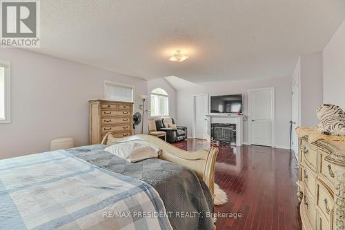 170 The Queensway, Barrie (Innis-Shore), ON - Indoor Photo Showing Bedroom