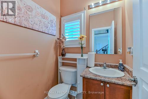 170 The Queensway, Barrie (Innis-Shore), ON - Indoor Photo Showing Bathroom