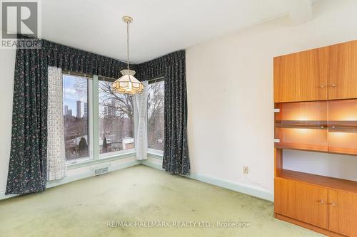 31 Beaucourt Road, Toronto (Stonegate-Queensway), ON - Indoor Photo Showing Other Room