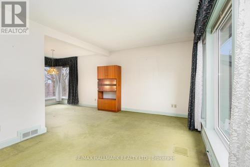 31 Beaucourt Road, Toronto (Stonegate-Queensway), ON - Indoor Photo Showing Other Room