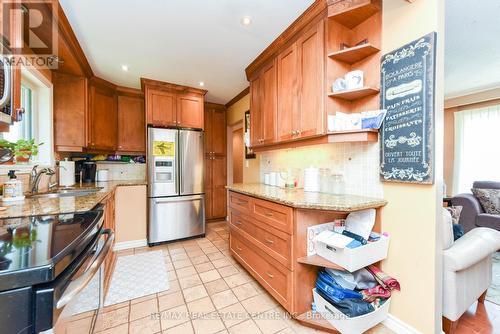 1363 Sheldon Avenue, Oakville (Bronte West), ON - Indoor Photo Showing Kitchen