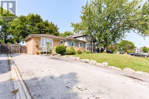 1363 Sheldon Avenue, Oakville (Bronte West), ON - Outdoor